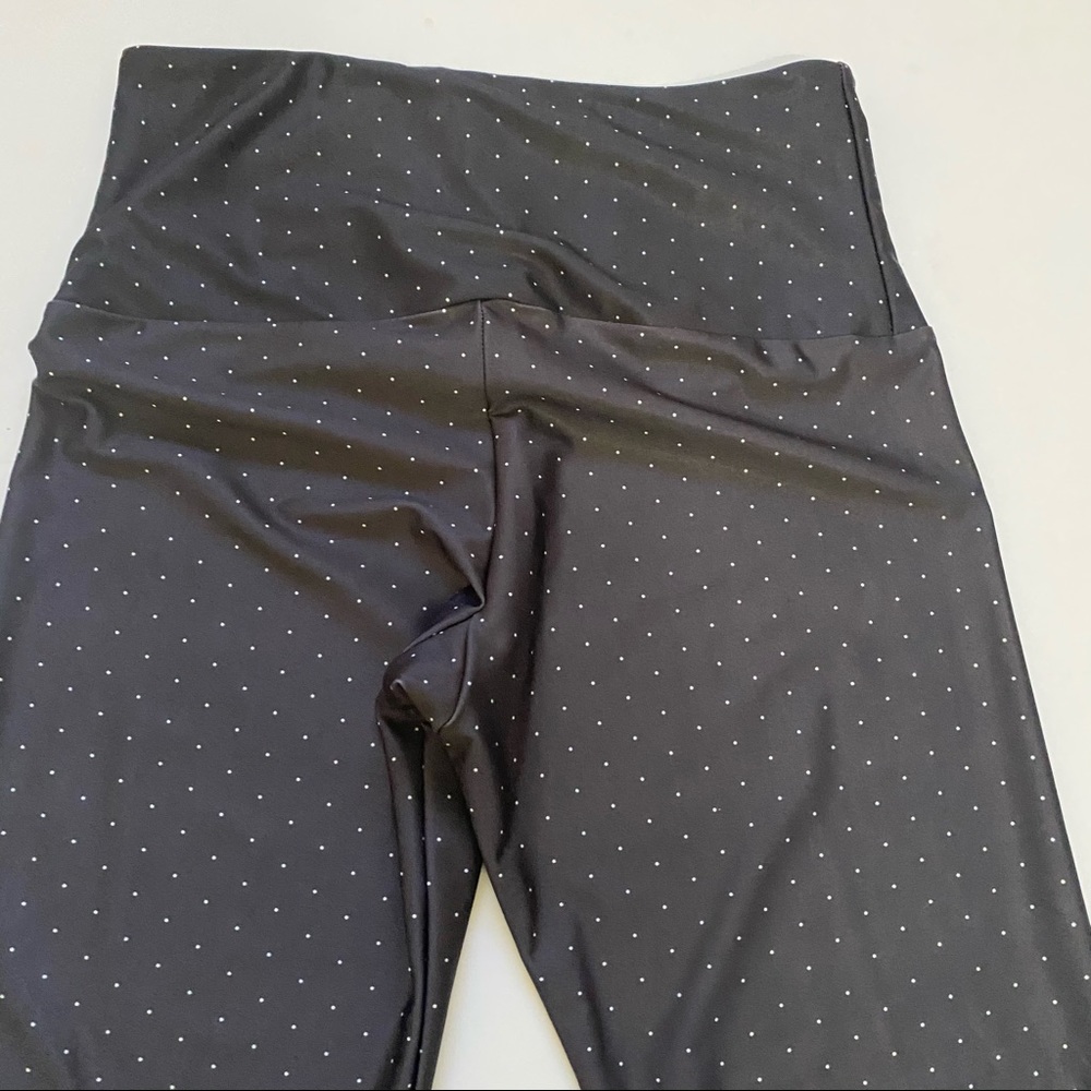 Onzie Grey Mini White Polka Dot High Rise Leggings - Picture 5 of 8